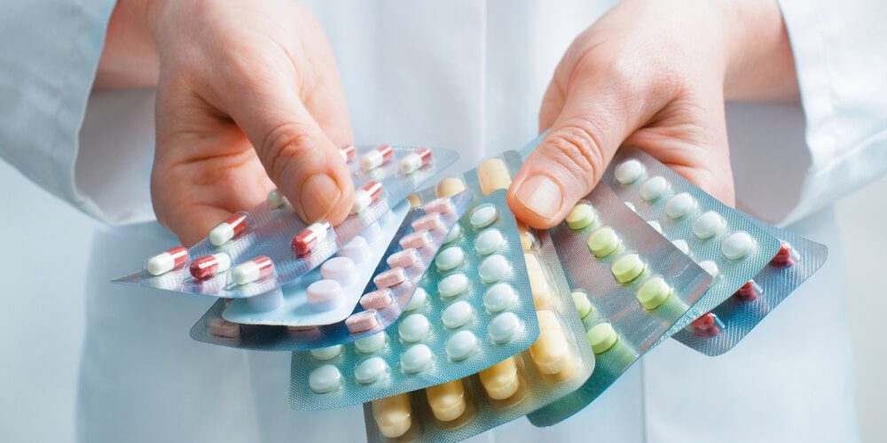 Aumentan las farmacias comunales en todo el país ante la escasez de medicinas