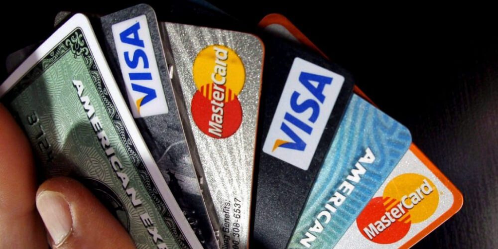 Las tarjetas de crédito han decaído por bajos límites