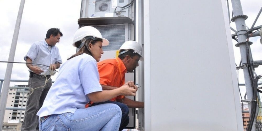 ejecutan-trabajo-mantenimiento-Movilnet-Santa-Lucía-del-Tuy-noticias-regionales-movidatuy.com
