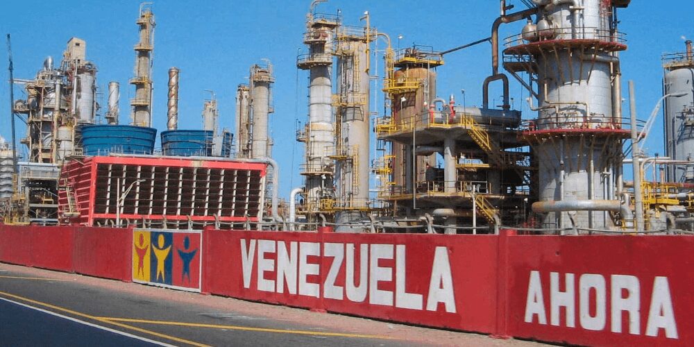 producción-crudo-cae-sanciones-EE.UU-afirmó-ministro-Petróleo-economía-movidatuy.com