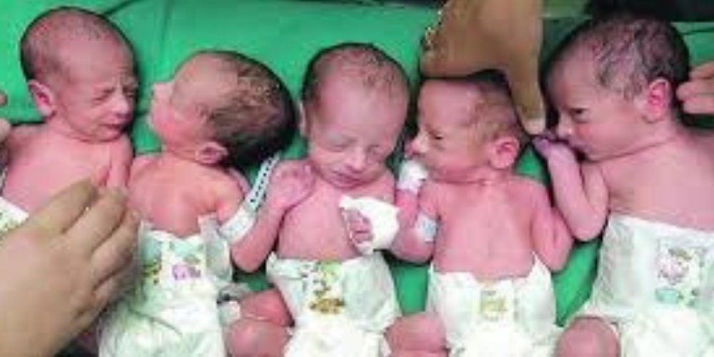 parto-insólito-40-medicos-atendieron-a-una-mujer-embarazada-quintillizos-bebes-movidatuy.com