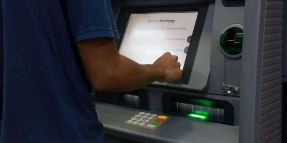 Banco-Bicentenario-incrementa-retiros-cajeros-automáticos-30-mil-noticias-nacionales-movidatuy.com