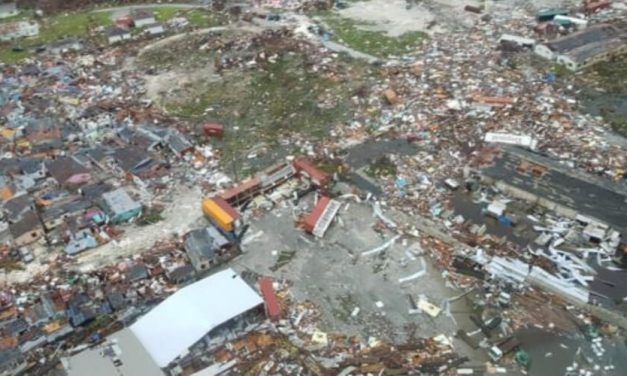 😲 Dorian: poderosa tormenta causa gran devastación en Bahamas y Ábaco 😲