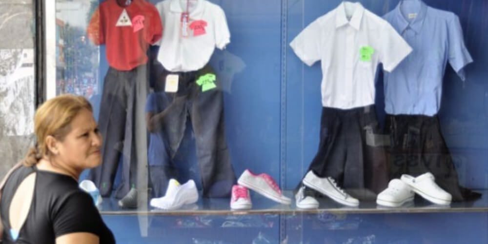 padres-buscan-opciones-para--uniformes-escolares-noticia-nacional-movidatuy.com