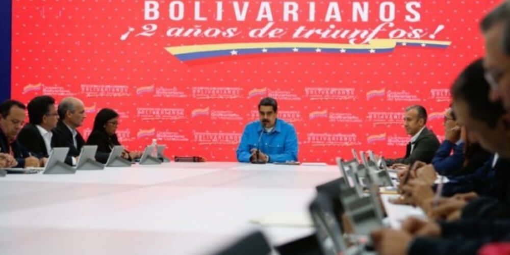 El-Presidente-Maduro-entregará-una-mina-de-oro-a-cada-gobernación-mina-de-oro-movidatuy.com
