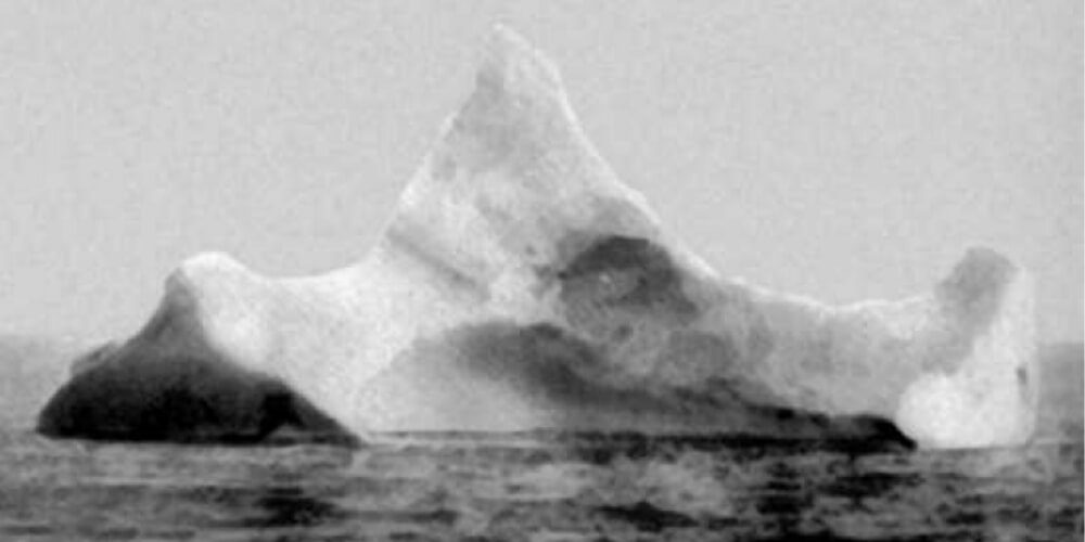 escalofriantes-imágenes-del-titanic-antes-de-la-catastrofe-iceberg-movidatuy.com