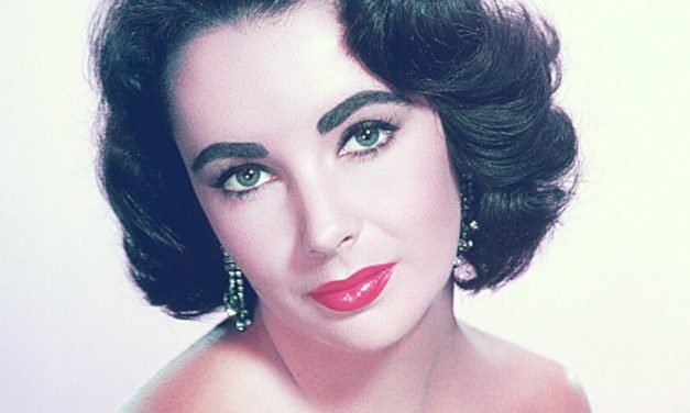 ✌ Esta es la actriz que interpretará a la legendaria Elizabeth Taylor ✌