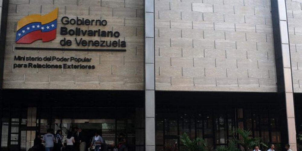 😮 Venezuela: nueva tarifa fijada por el gobierno para apostillar documentos 😮