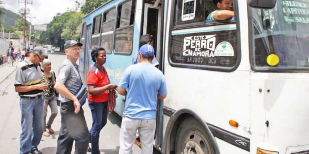 😮 Incrementan tarifa de pasaje urbano en 2.000 bolívares 😮