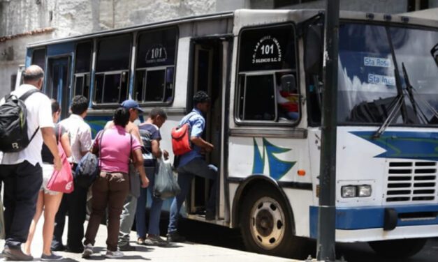 😮 Usuarios denuncian que chóferes no cumplen con la Gaceta Oficial 😮