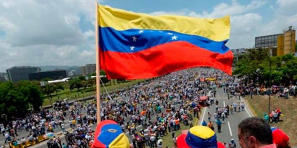 Venezuela-más-del-50%-de-los-venezolanos-vive-con-menos-de-1,9-dólares-al-día-venezolanos-movidatuy.com