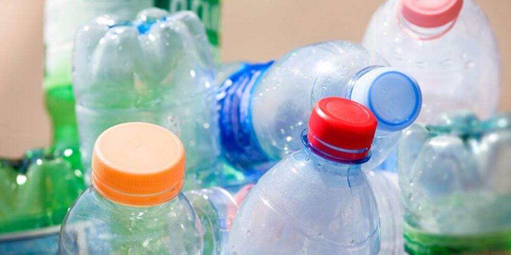 crean-enzima-mutante-para-descomponer-las-botellas-de-plastico-envases-movidatuy.com