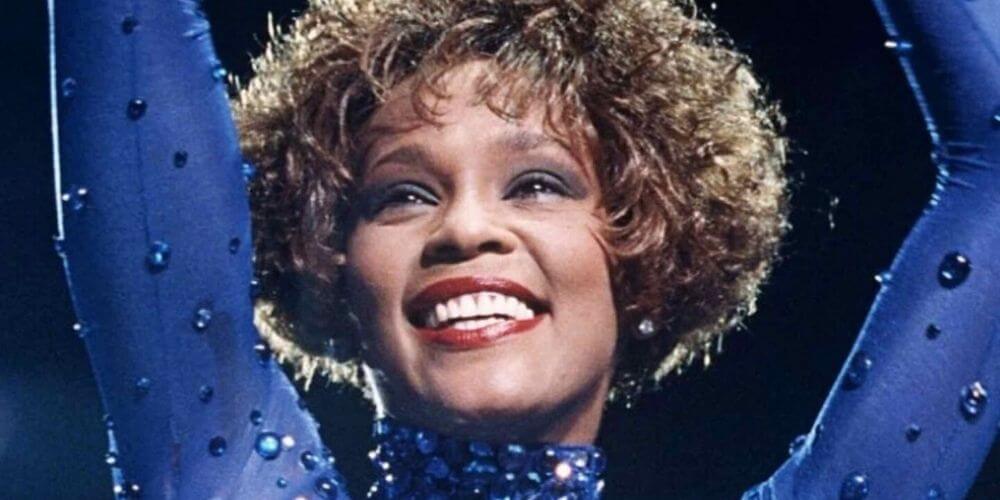 proximamente-llegaria-al-cine-un-film-de-la-vida-de-whitney-houston-cantante-movidatuy.com