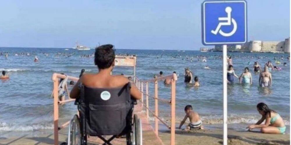 ✌ Diseñan rampa especial para personas con discapacidad en playa de Turquía ✌