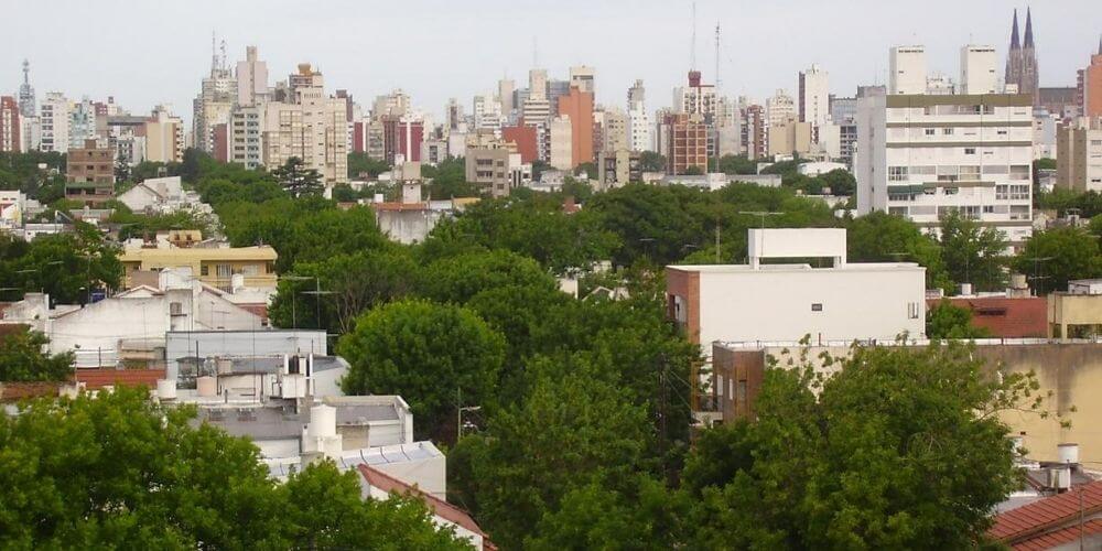 si-quieres-vivir-en-argentina-estas-son-las-mejores-ciudades-para-ello-la-plata-movidatuy.com
