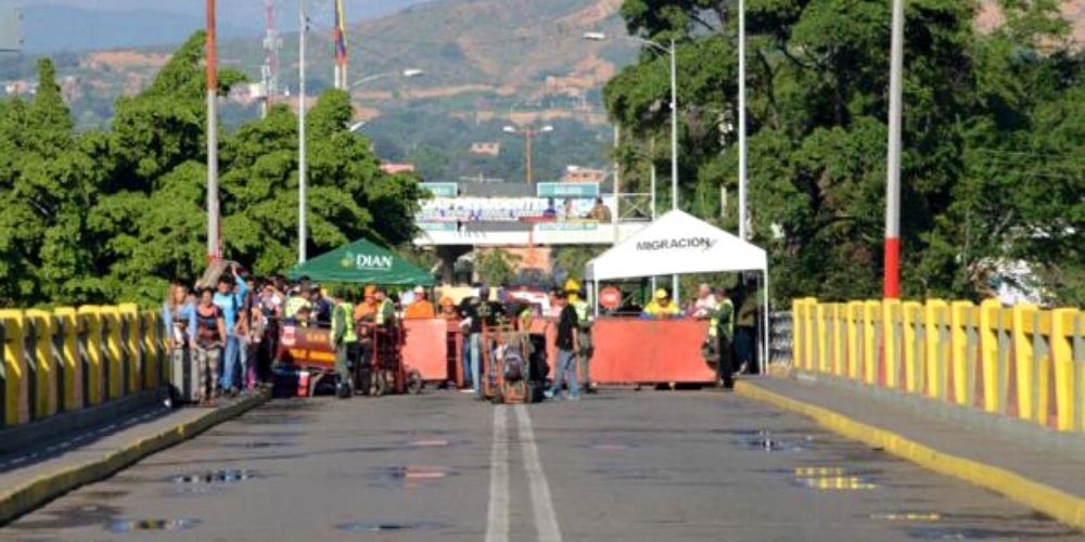 venezuela-restringe-el-acceso-de-sus-ciudadanos-por-el-puente-internacional-simon-bolivar-nacionales-movidatuy.com