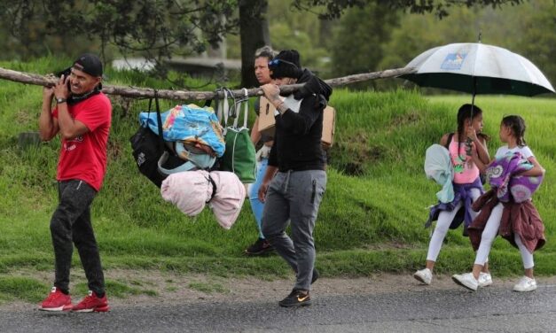 ✅ Venezolanos retornan a Colombia después de anuncios de reactivación de la economía ✅