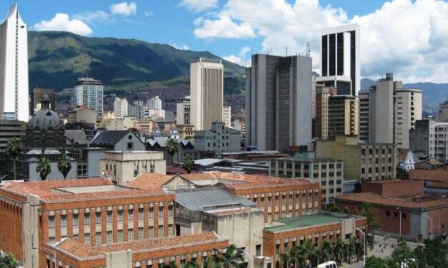 ✅ ¿Cuánto cuesta vivir en la ciudad de Medellín, Colombia? ✅