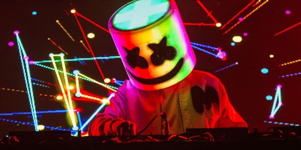 estos-4-famosos-nunca-muestran-sus-rostros-en-publico-usando-mascaras-marshmello-movidatuy.com