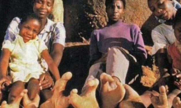 😮 Tribu Vadoma: Raza africana que tiene los pies como garras de avestruz 😮
