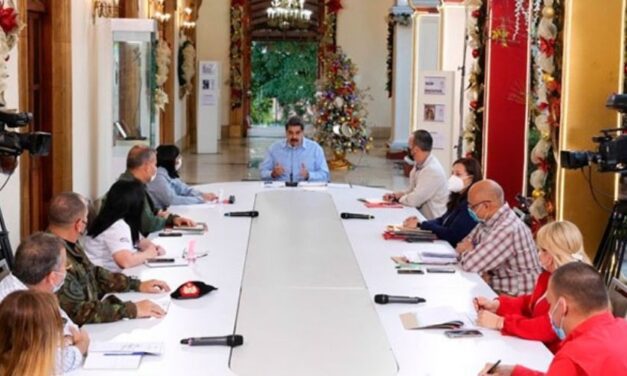 ✅ Presidente Maduro insta a la población a cuidarse para tener navidades felices ✅