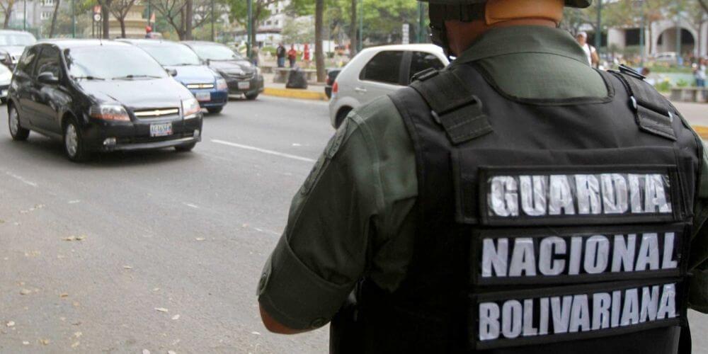 requisitos-para-ingresar-en-la-guardia-nacional-bolivariana-guardia-en-la-calle-movidatuy.com