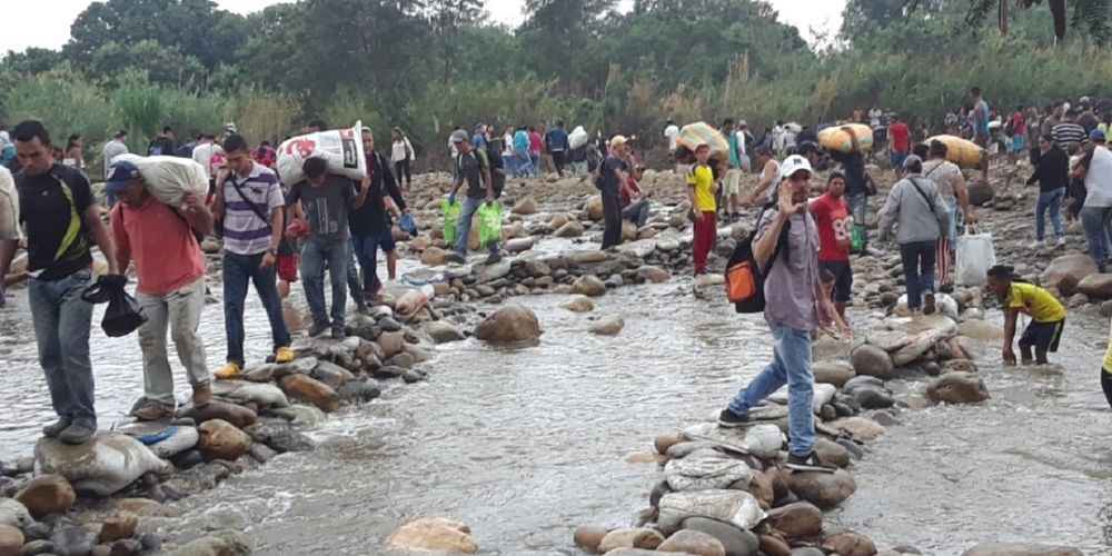 😮 Cierre de frontera entre Colombia y Venezuela intensifica el poder de las bandas que operan en las trochas 😮