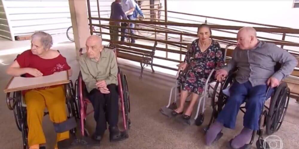 ✌️ Nunca es tarde, dos parejas de ancianos se casaron en el asilo donde viven ✌️