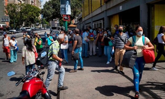 Alertan que la flexibilización prevista para Semana Santa elevará las cifras de contagios