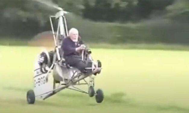 ✌️ Anciano de 90 años construyó un helicóptero y hasta voló con él ✌️