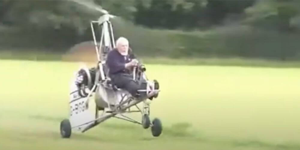 ✌️ Anciano de 90 años construyó un helicóptero y hasta voló con él ✌️