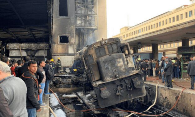 Egipto: choque brutal de dos trenes deja muertos y heridos