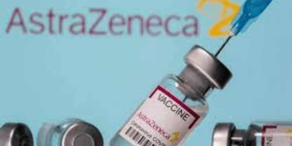 Oxford detiene las pruebas con la vacuna de Astrazeneca en menores