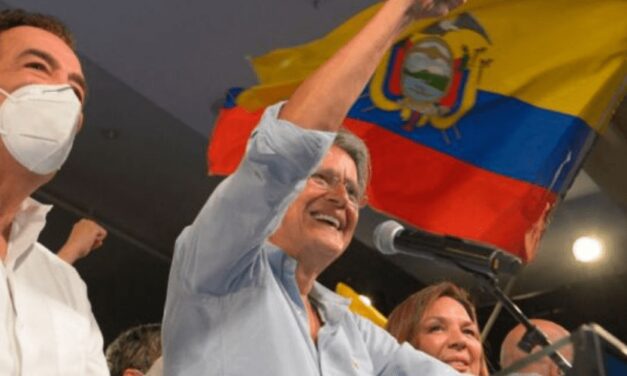 ✅ Nuevo presidente en Ecuador Guillermo Lasso derrota al correísmo ✅