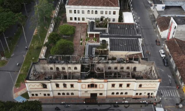Colombia: queman el palacio de Justicia de Tuluá a víspera de otra Paro Nacional