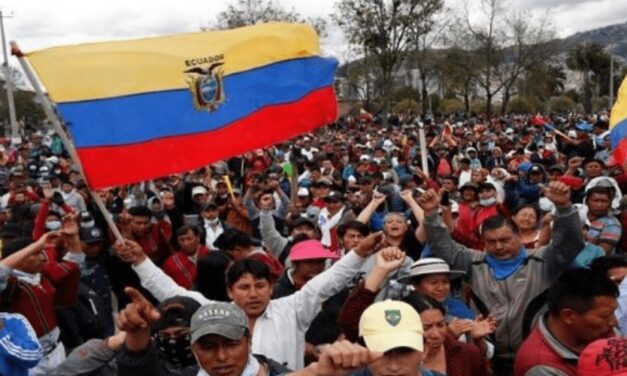 Ecuador: protestas contra Lasso para que derogue decretos que causaron alzas de combustible