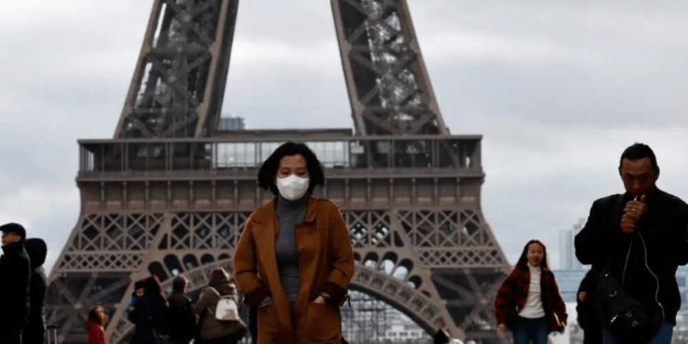 Francia: quitará la obligación de llevar mascarilla en exteriores