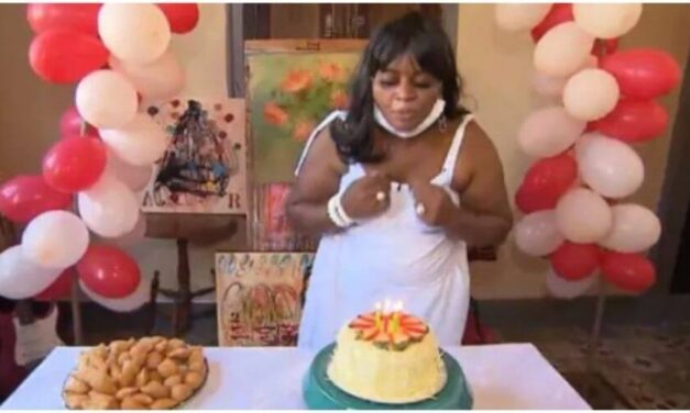 ✌️ Mujer que trabajó como esclava por 38 años ahora celebra por primera vez su cumpleaños ✌️
