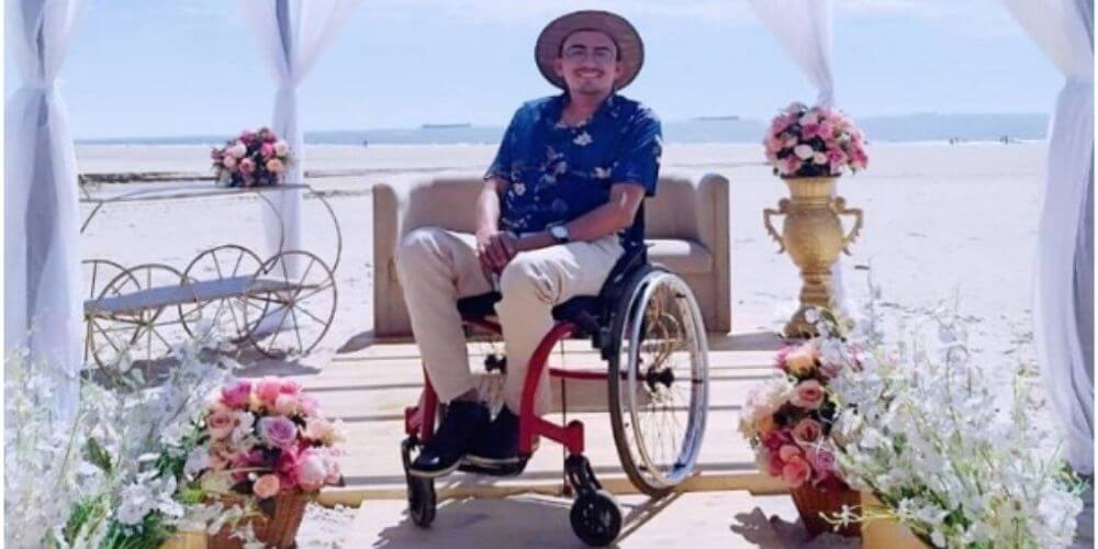 ✌️ Joven discapacitado se convierte en decorador pese a su condición ✌️