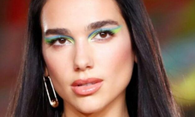 ✌️ Así lució Dua Lipa en la Semana de la Moda en Milán debutando como modelo de pasarela ✌️