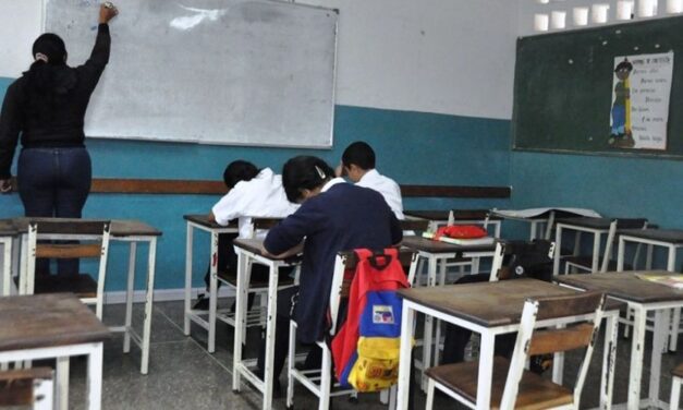 ✅ Estudiantes ocuparán solo 50% de los salones en el reinicio a clases ✅