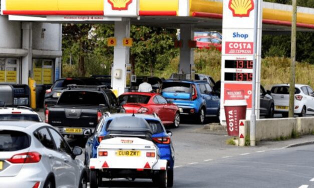 Gasolineras del Reino Unido fuera de servicio por falta de suministro