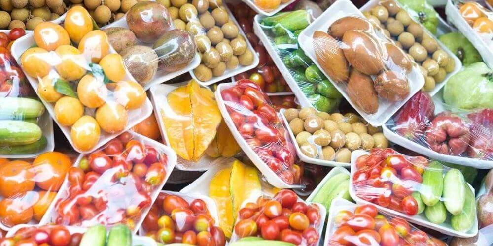 a-partir-del-2023-prohibiran-en-españa-los-envases-plasticos-de-frutas-y-verduras-conservacion-medioambiente-movidatuy.com
