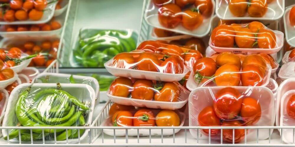 ✌️ A partir del 2023 prohibirán en España los envases plásticos de frutas y verduras ✌️