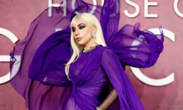 ✌️ Así se lució como una verdadera diva Lady Gaga en la premiere de “House of Gucci” ✌️