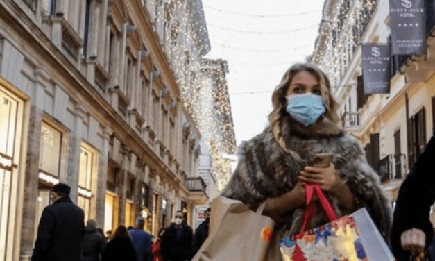 Francia desde diciembre pondrá la tercera dosis de la vacuna