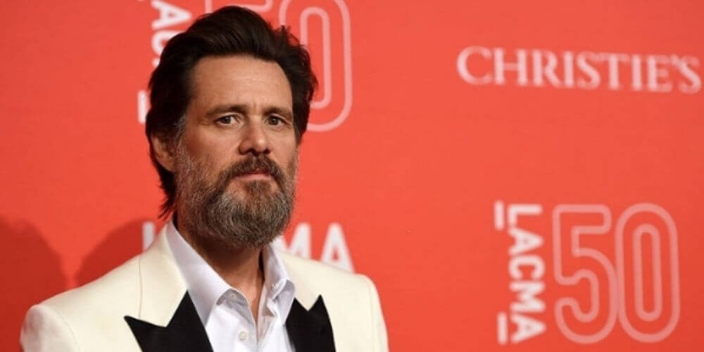 ✌️ Así celebró Jim Carrey su cumpleaños número 60 hablando y moviendo la boca como anciano ✌️