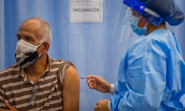 ✅ Inició vacunación de refuerzo anticovid para abuelos en Miranda ✅