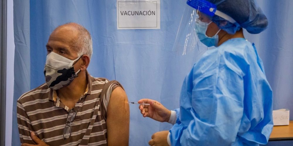 ✅ Inició vacunación de refuerzo anticovid para abuelos en Miranda ✅