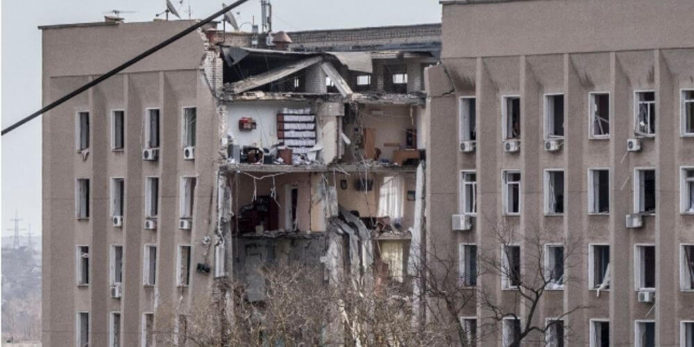 Cifra de víctimas asciende por bombardeo de las tropas rusas en Mikolaiv